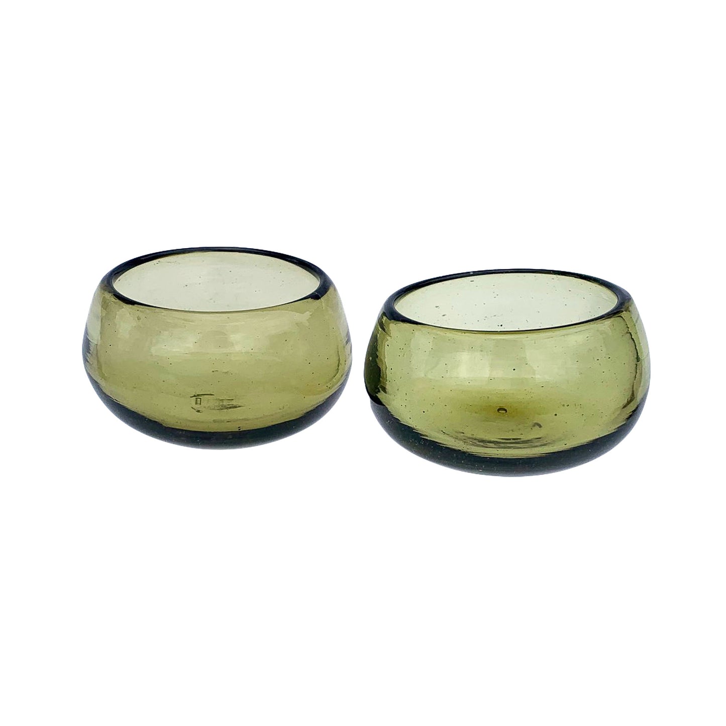 Copitas mexicanas de vidrio reciclado soplado a mano para mezcal o tequila | Vasos de chupito de boca ancha hechos a mano en verde oliva